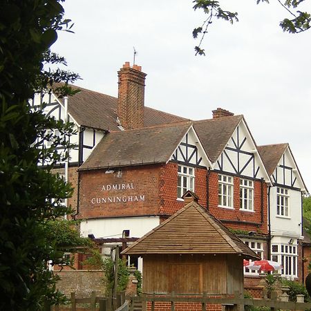 The Admiral Cunningham Hotel Bracknell Esterno foto