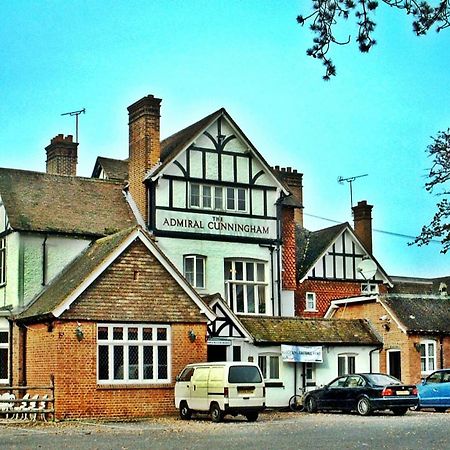 The Admiral Cunningham Hotel Bracknell Esterno foto