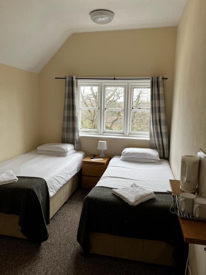 The Admiral Cunningham Hotel Bracknell Esterno foto